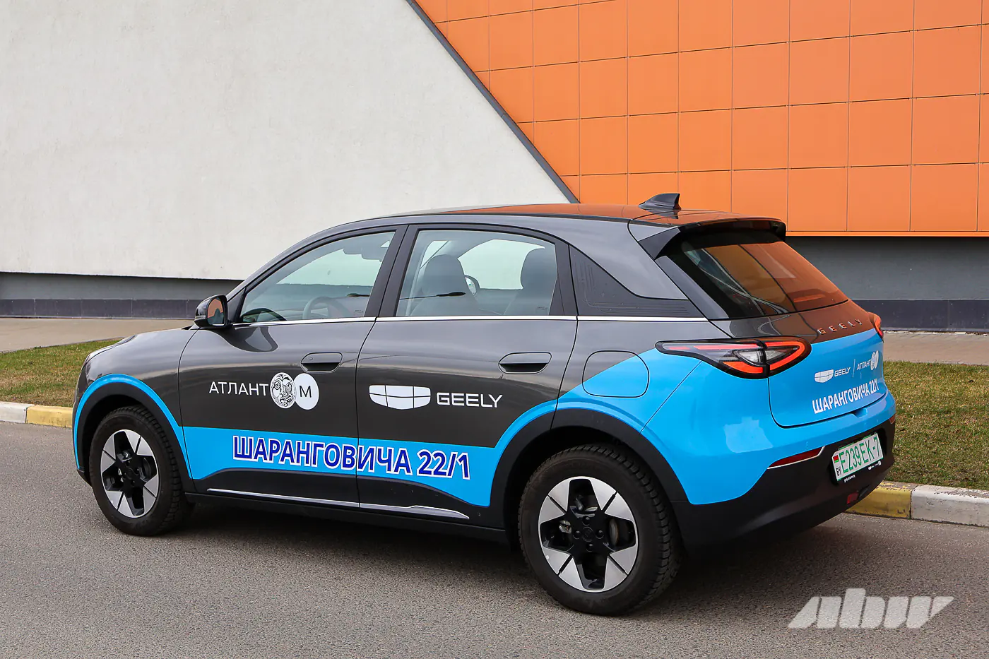 От городского хэтча до стремительного флагмана: выбираем электромобиль Geely вместе с «Атлант-М»