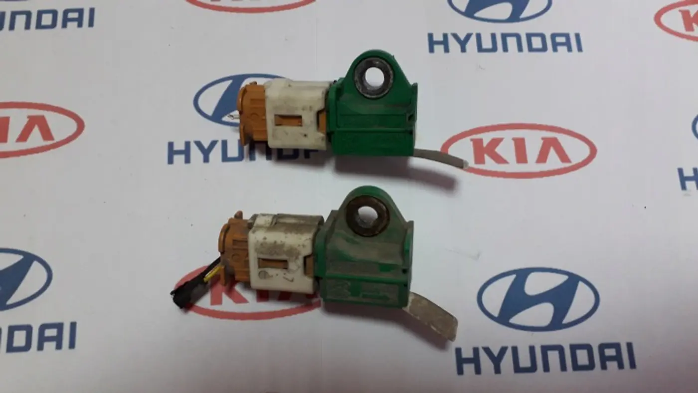 Датчик удара к Hyundai i20 2008