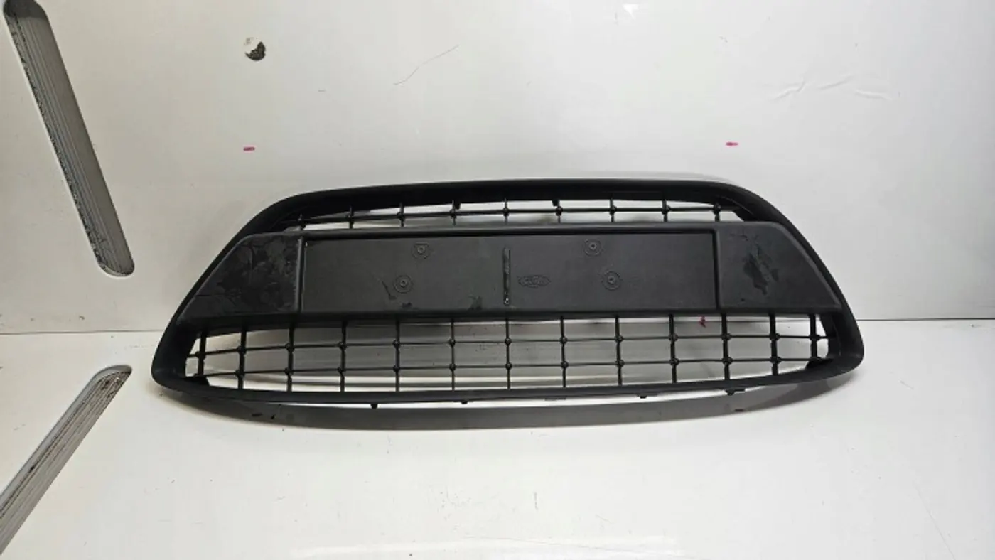 Решетка радиатора к Ford Fiesta 2008