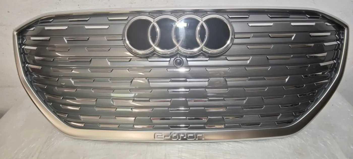 Решетка радиатора к Audi Q4 e-tron 2021