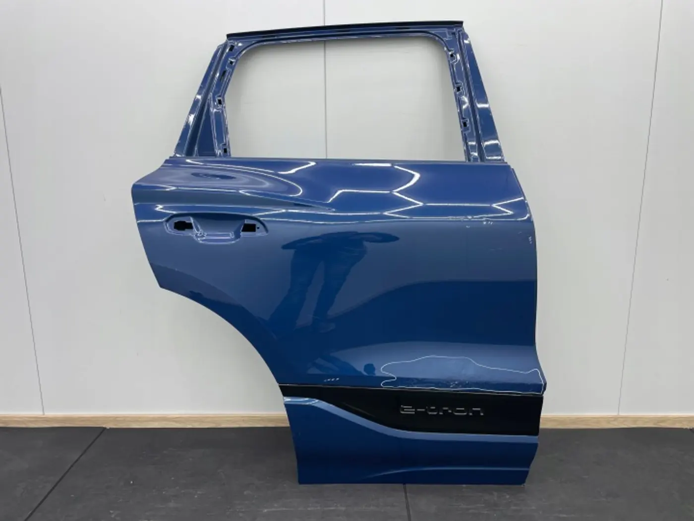 Дверь передняя левая к Audi Q6 2022