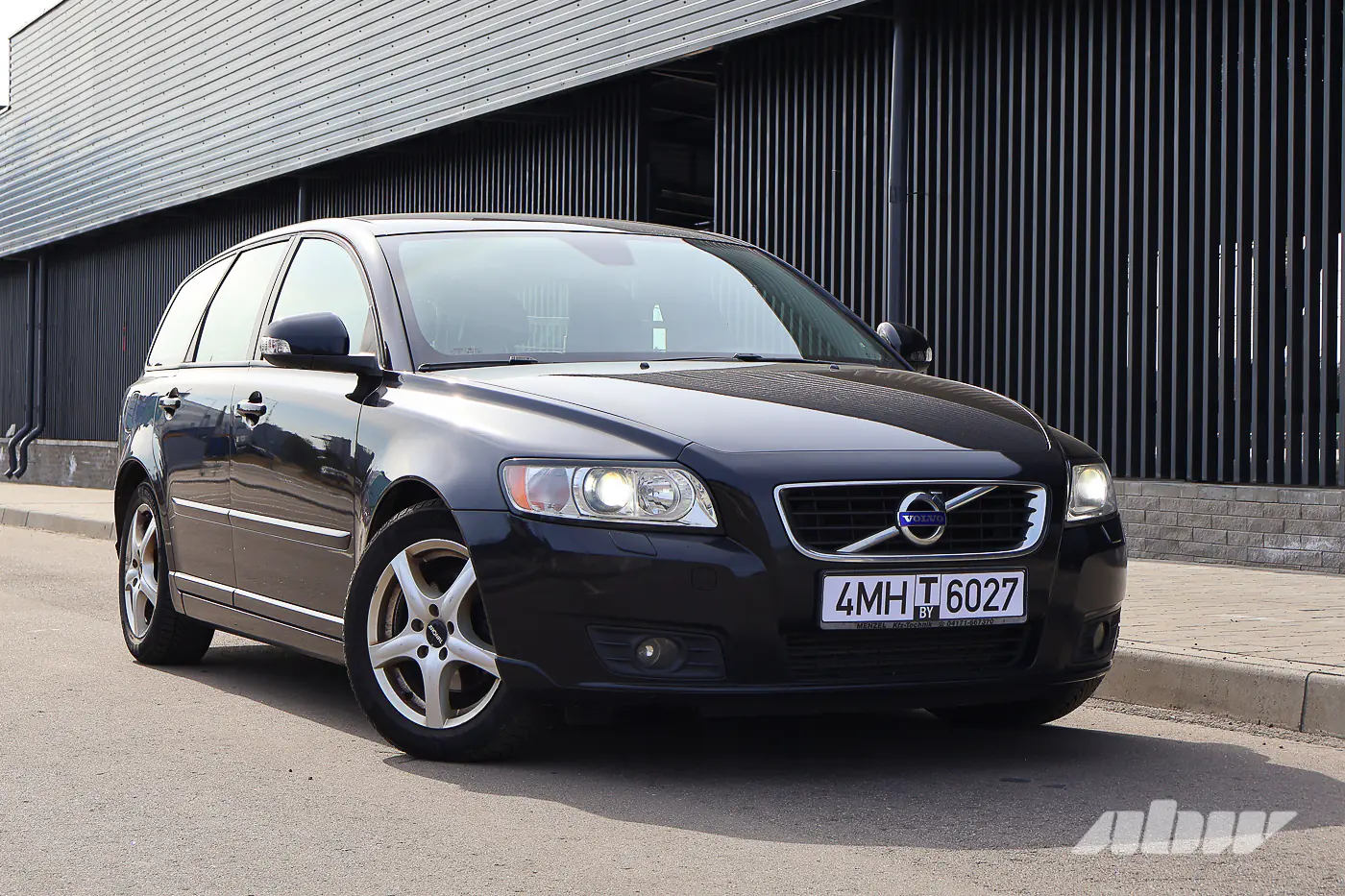 Дачамобиль: тест-драйв подержанного Volvo V50