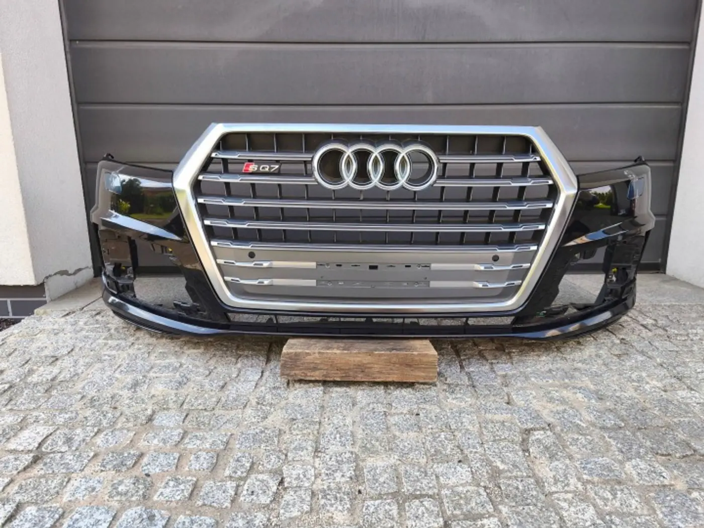 Бампер передний к Audi SQ7 2016