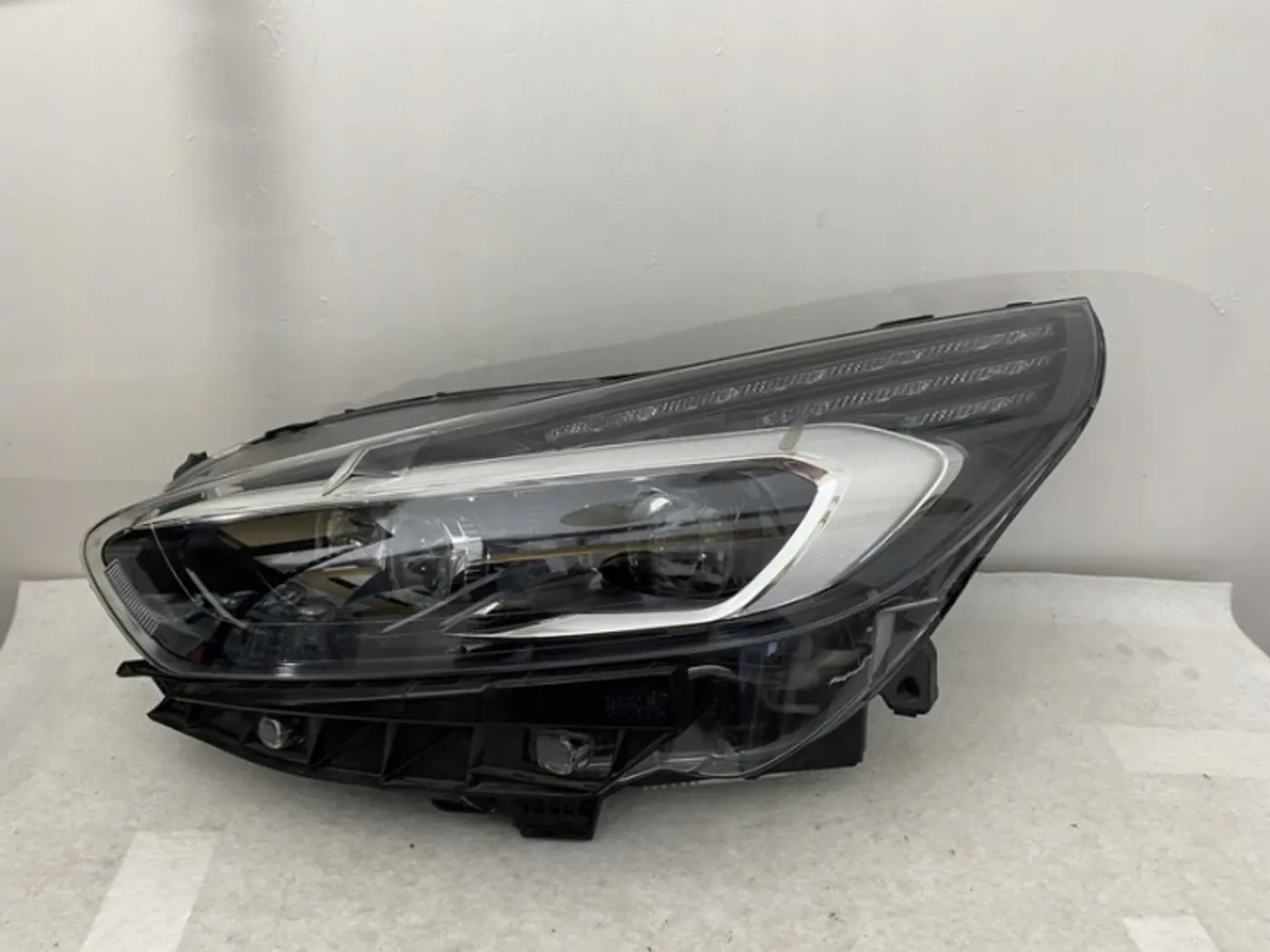 Фара левая к Ford S-MAX 2015