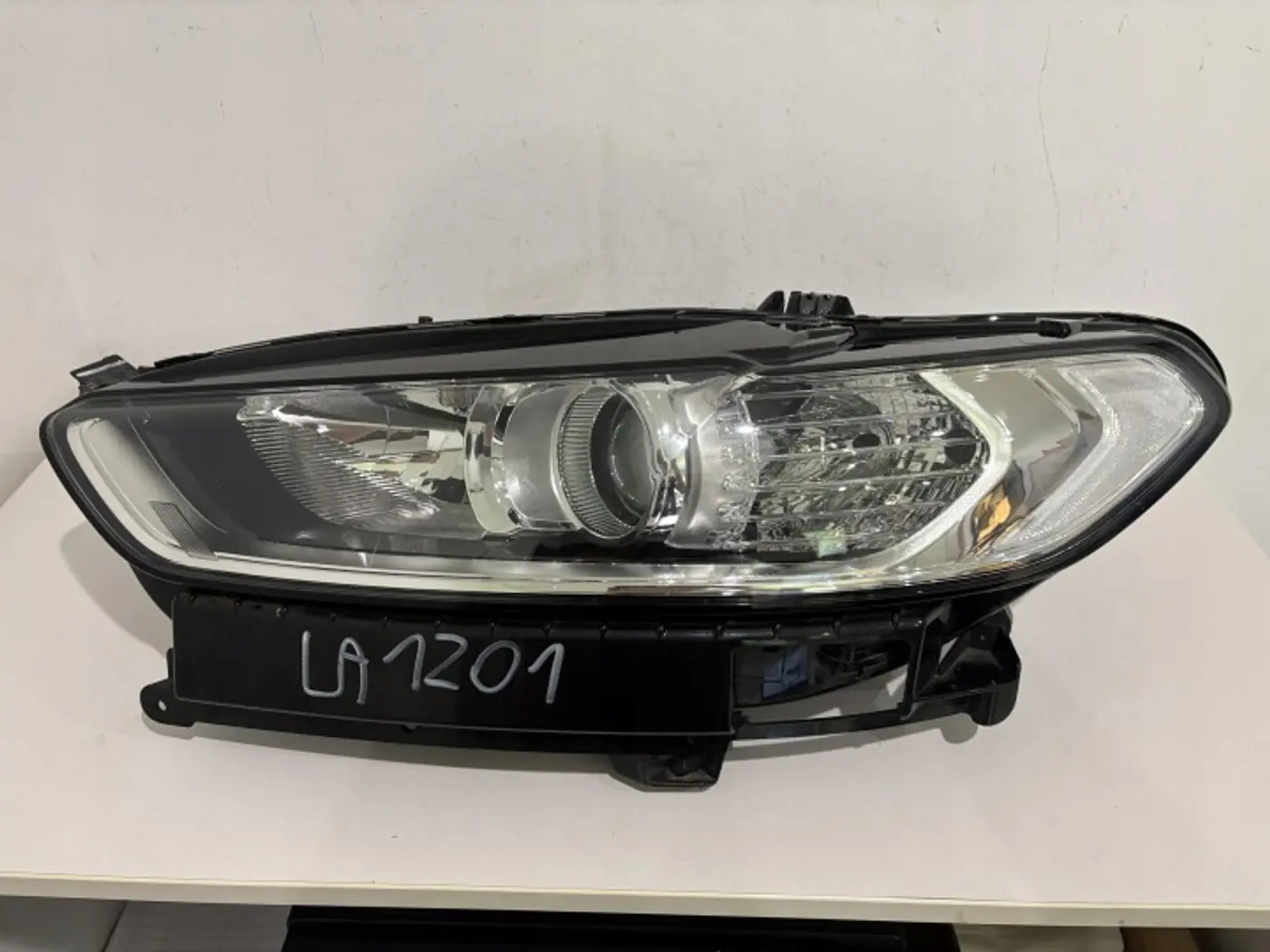 Фара левая к DS 5 2015