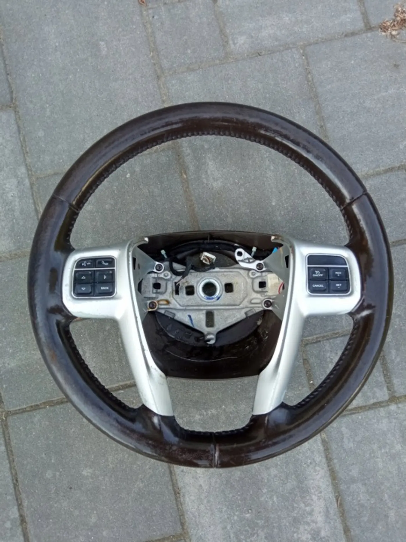 Руль к Chrysler 300C 2011