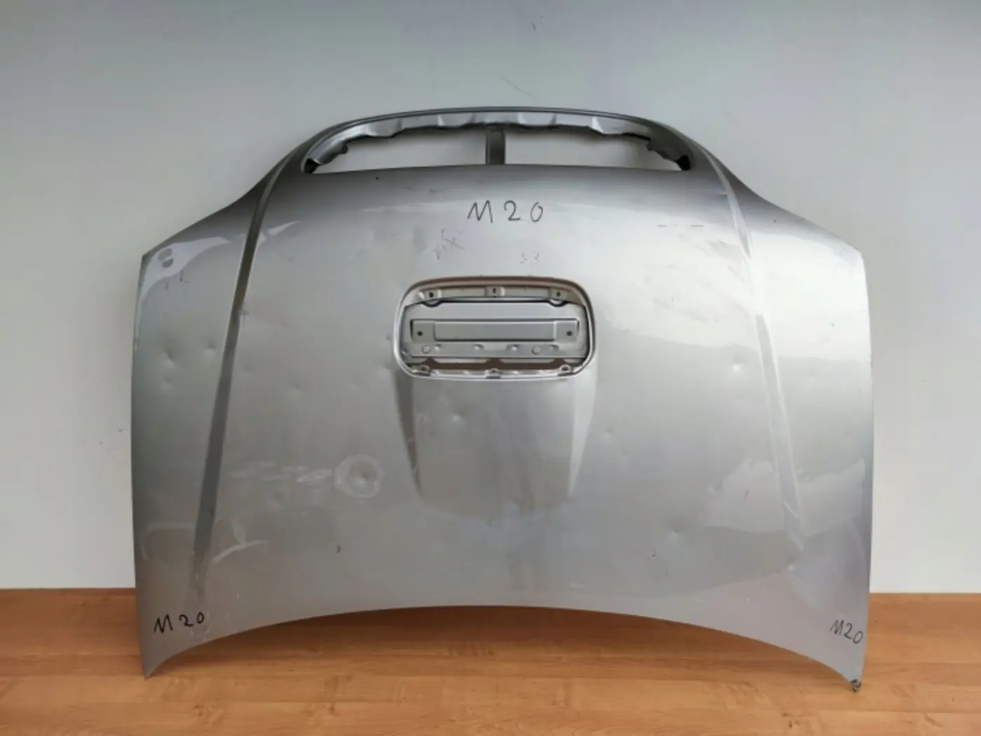 Капот к Kia Carnival 2006
