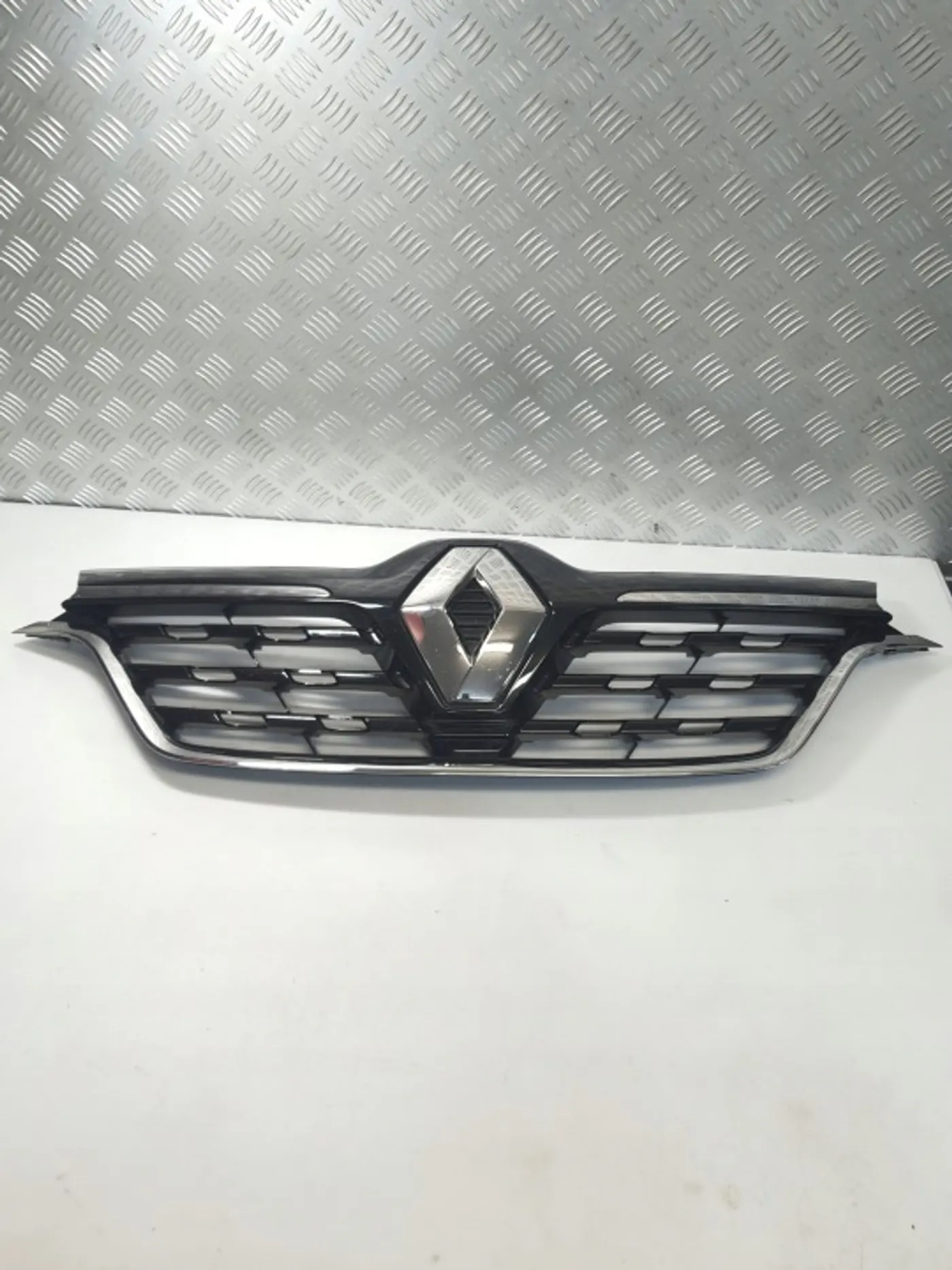 Решетка радиатора к Renault Arkana 2019