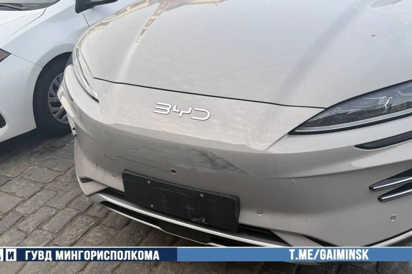 Праздник закончился ДТП в центре Минска: водитель Opel прочесал семь машин