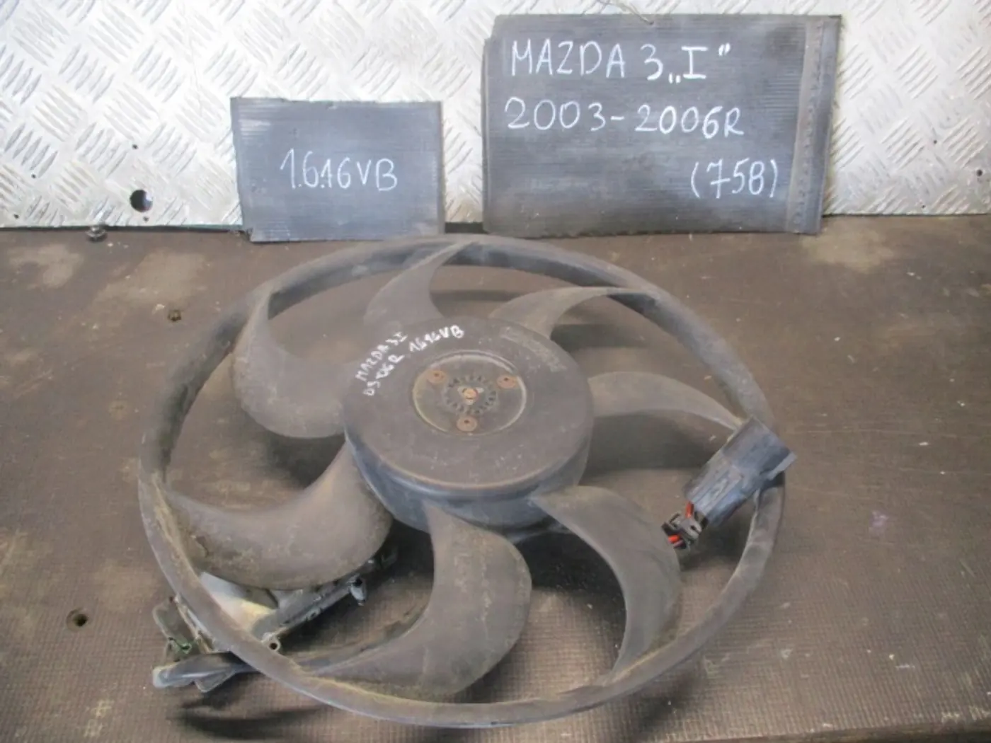 Вентилятор радиатора к Mazda 5 2005