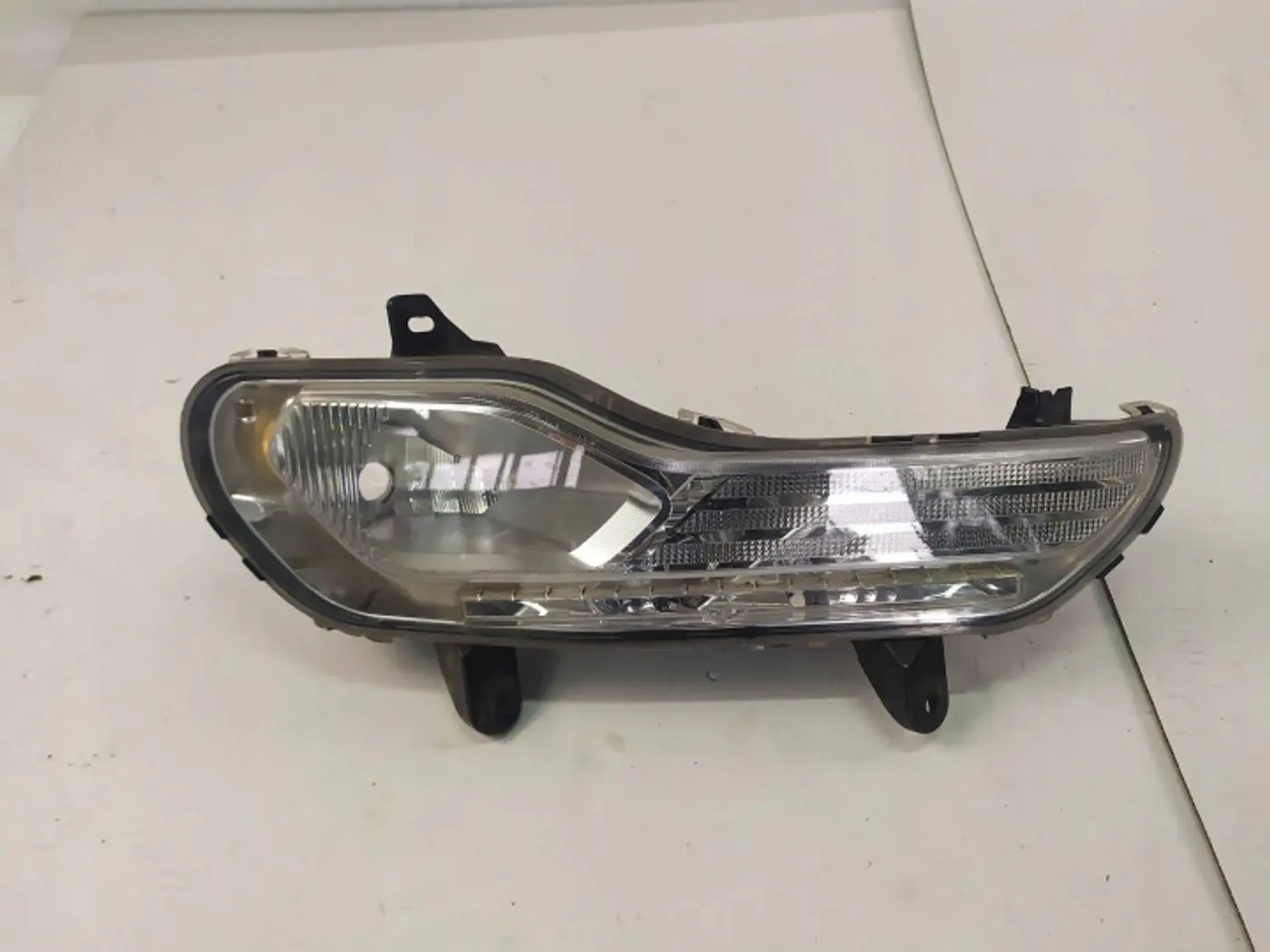 Фара противотуманная правая к Ford Kuga 2013