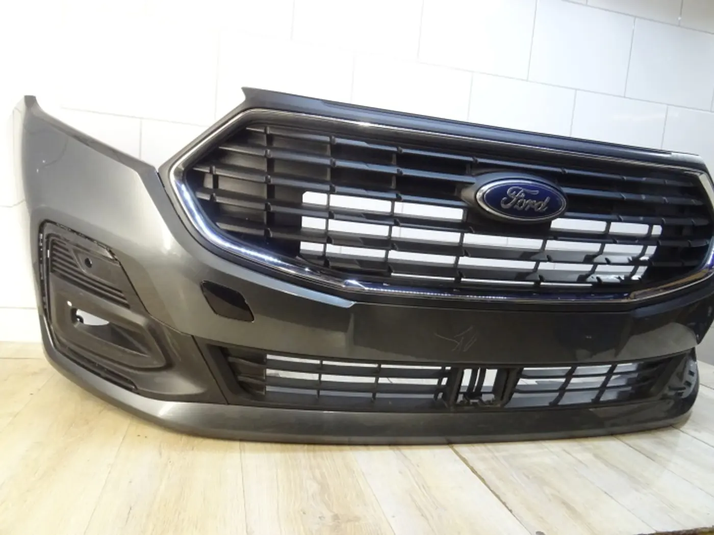 Бампер передний к Ford Transit 2000