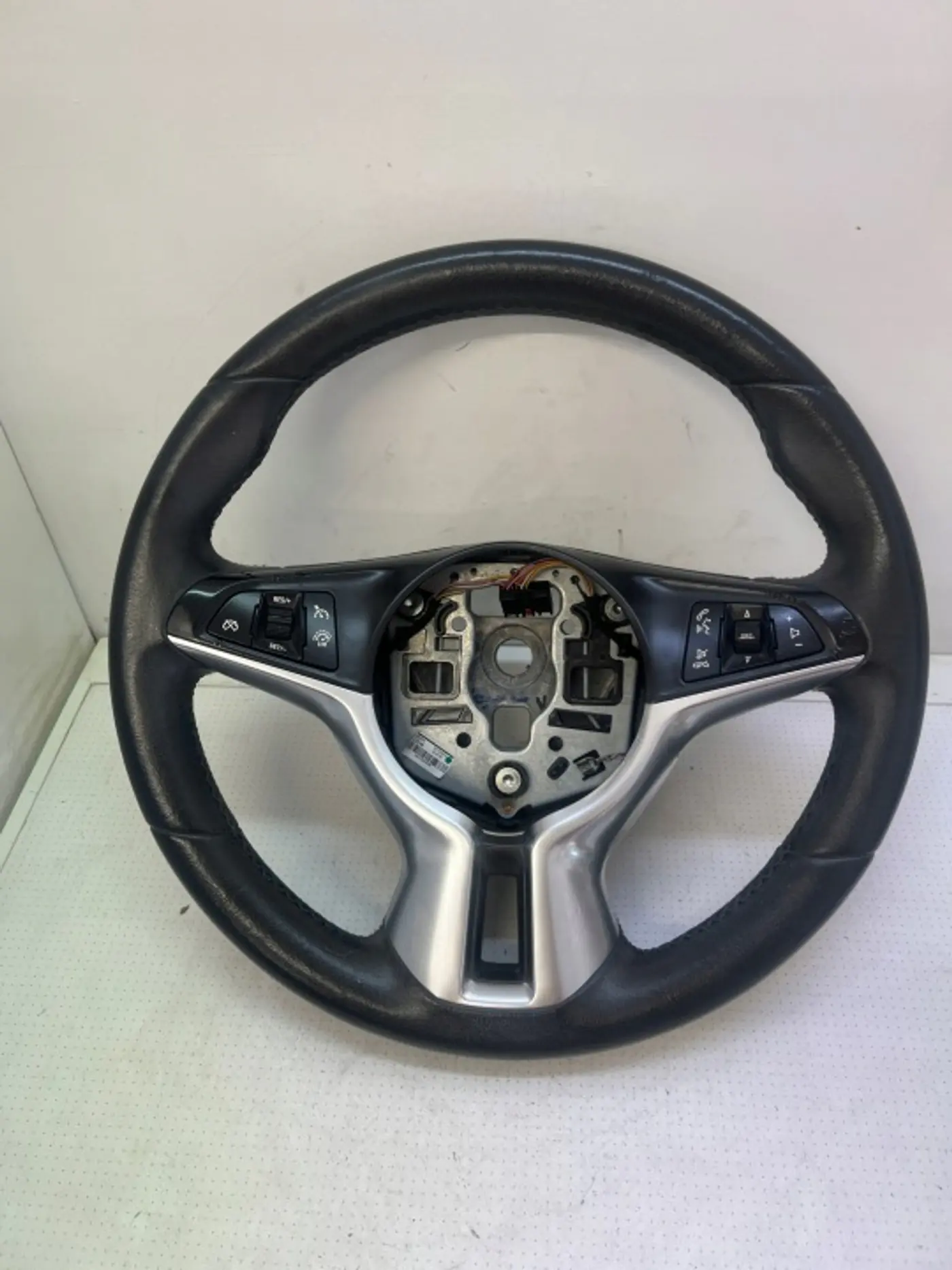Руль к Opel Adam 2012