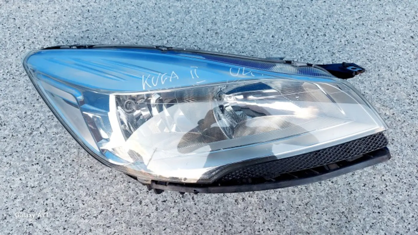 Фара правая к Ford Kuga 2013