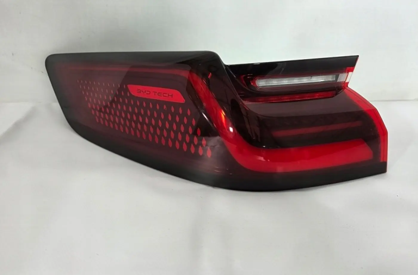 Фонарь задний левый к BYD Seal 2022