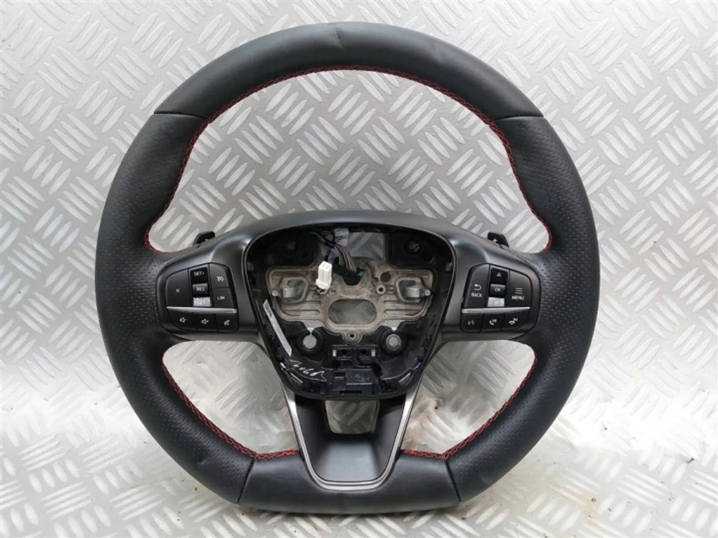 Руль к Ford Escape 2013