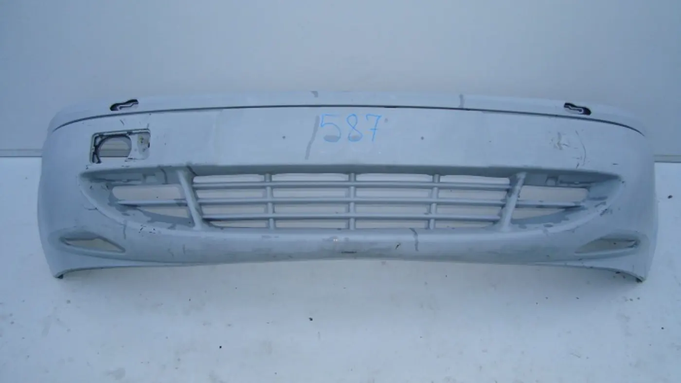 Бампер передний к Ford Fiesta 2001