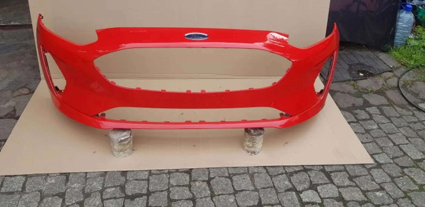Бампер передний к Ford Fiesta 2001