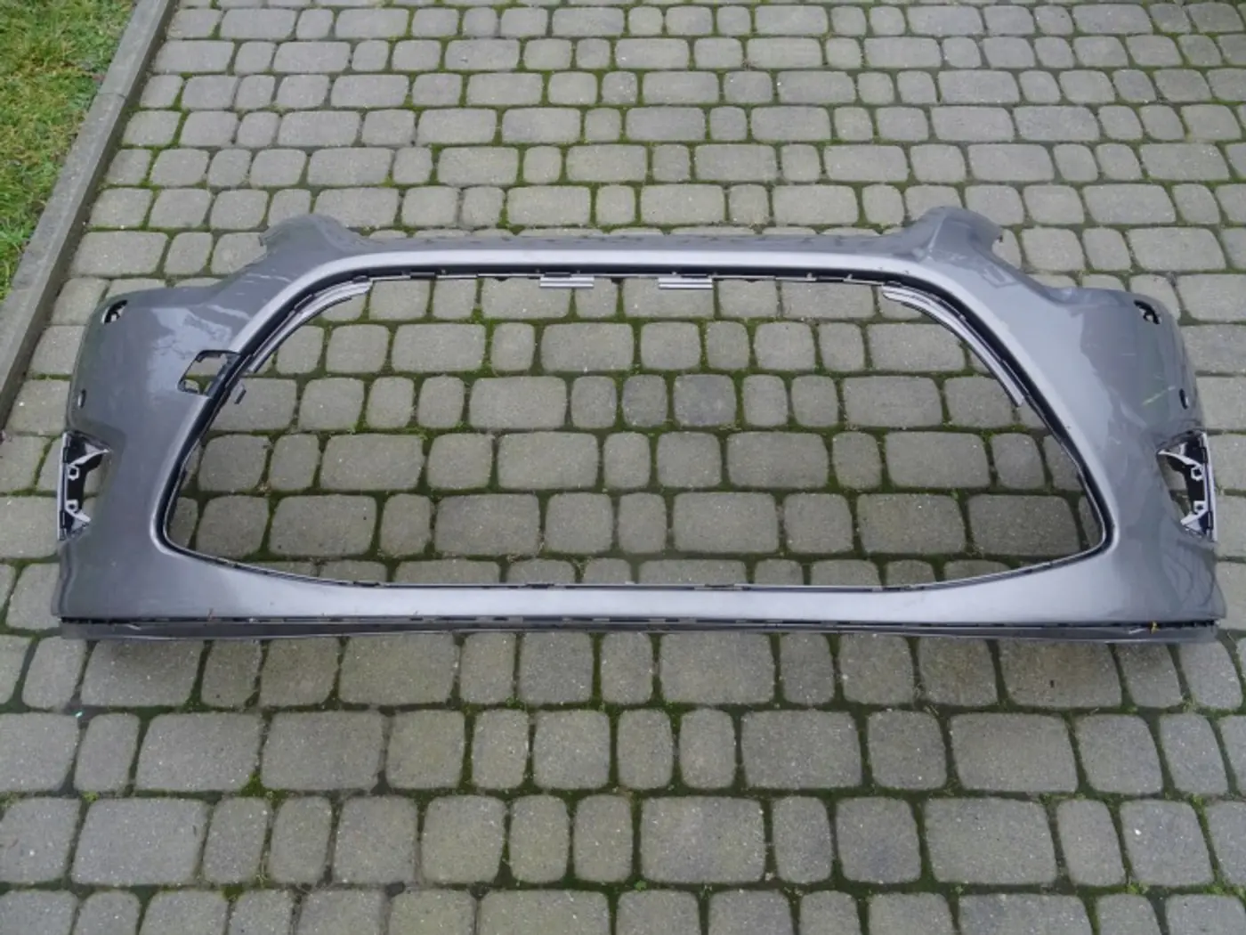 Бампер передний к Ford C-MAX 2010