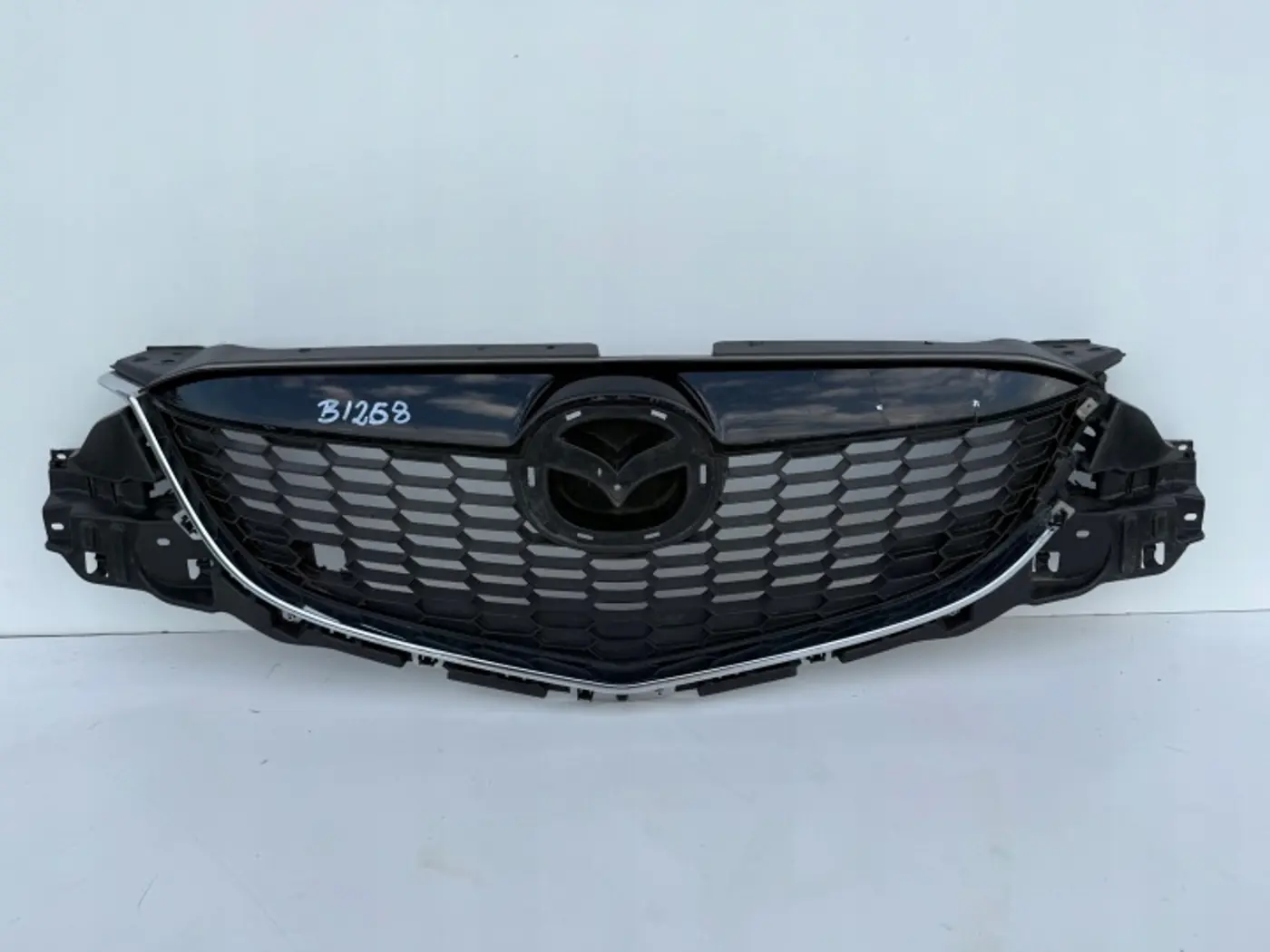 Решетка радиатора к Mazda CX-5 2011