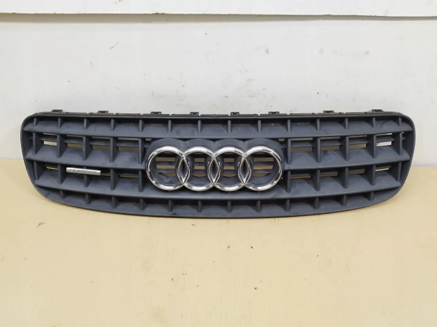 Решетка радиатора к Audi TT 1998