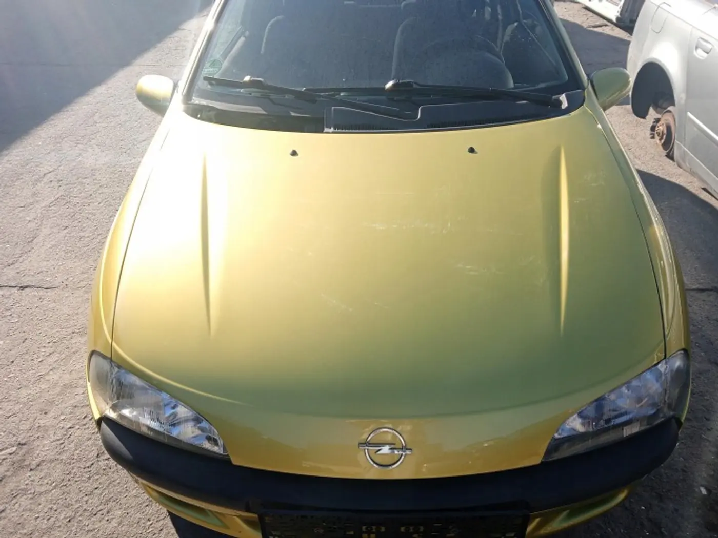 Капот к Opel Tigra 2004