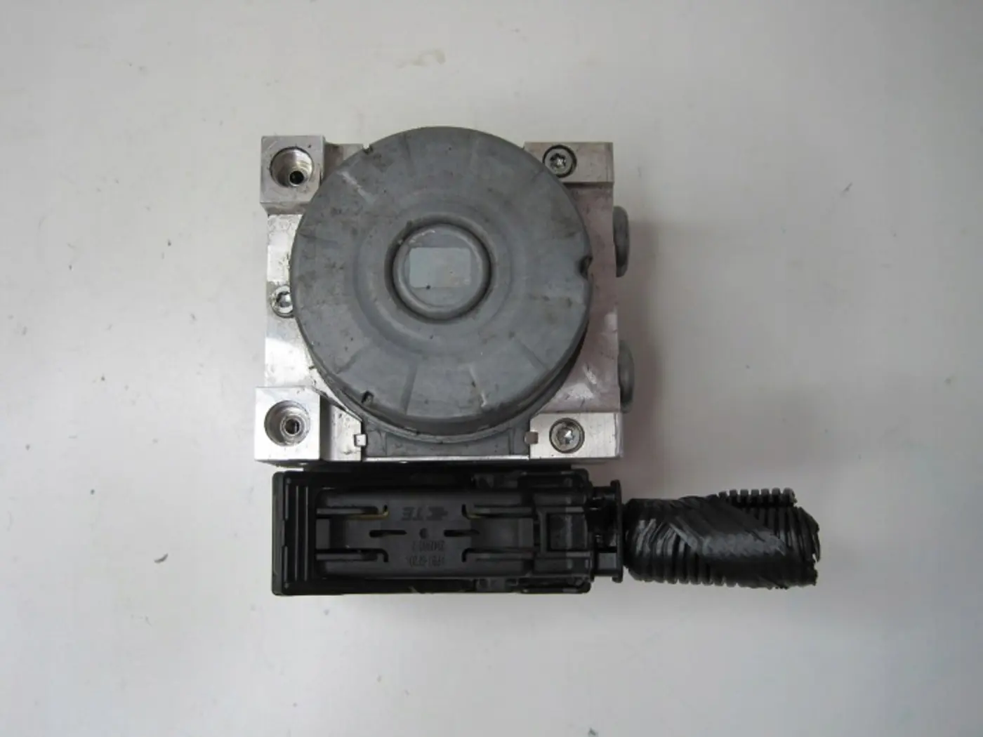 Блок ABS к Ford S-MAX 2015