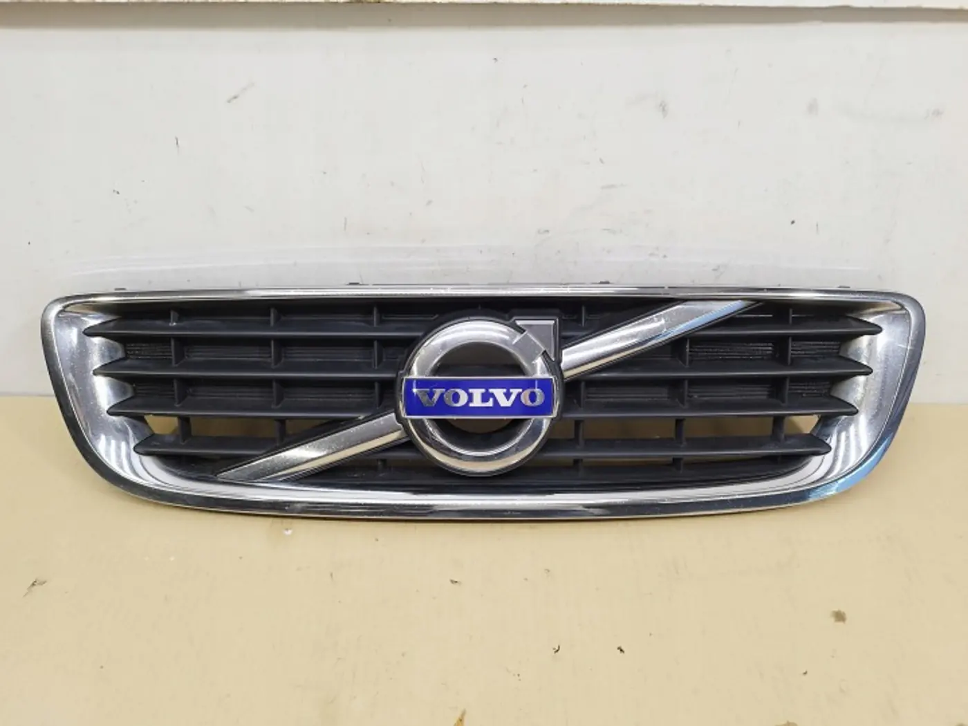 Решетка радиатора к Volvo S40 2007