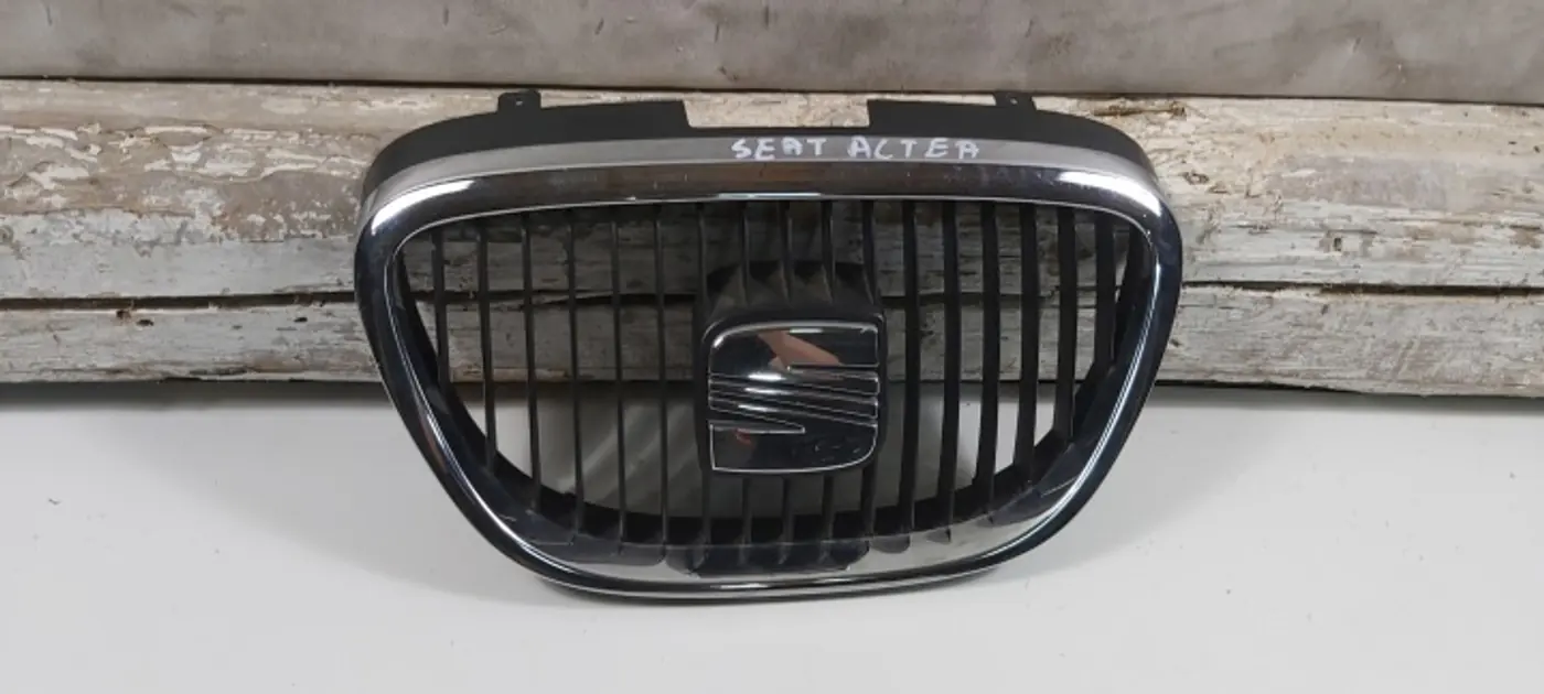 Решетка радиатора к SEAT Toledo 2004