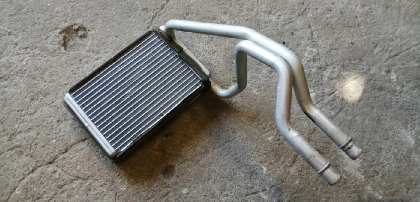 Отопитель в сборе (печка) к Ford Fiesta 2001