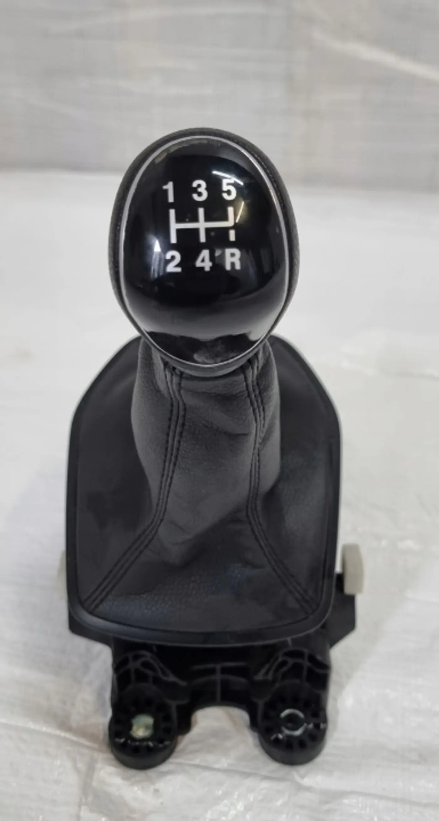Кулиса к Ford Fiesta 2001