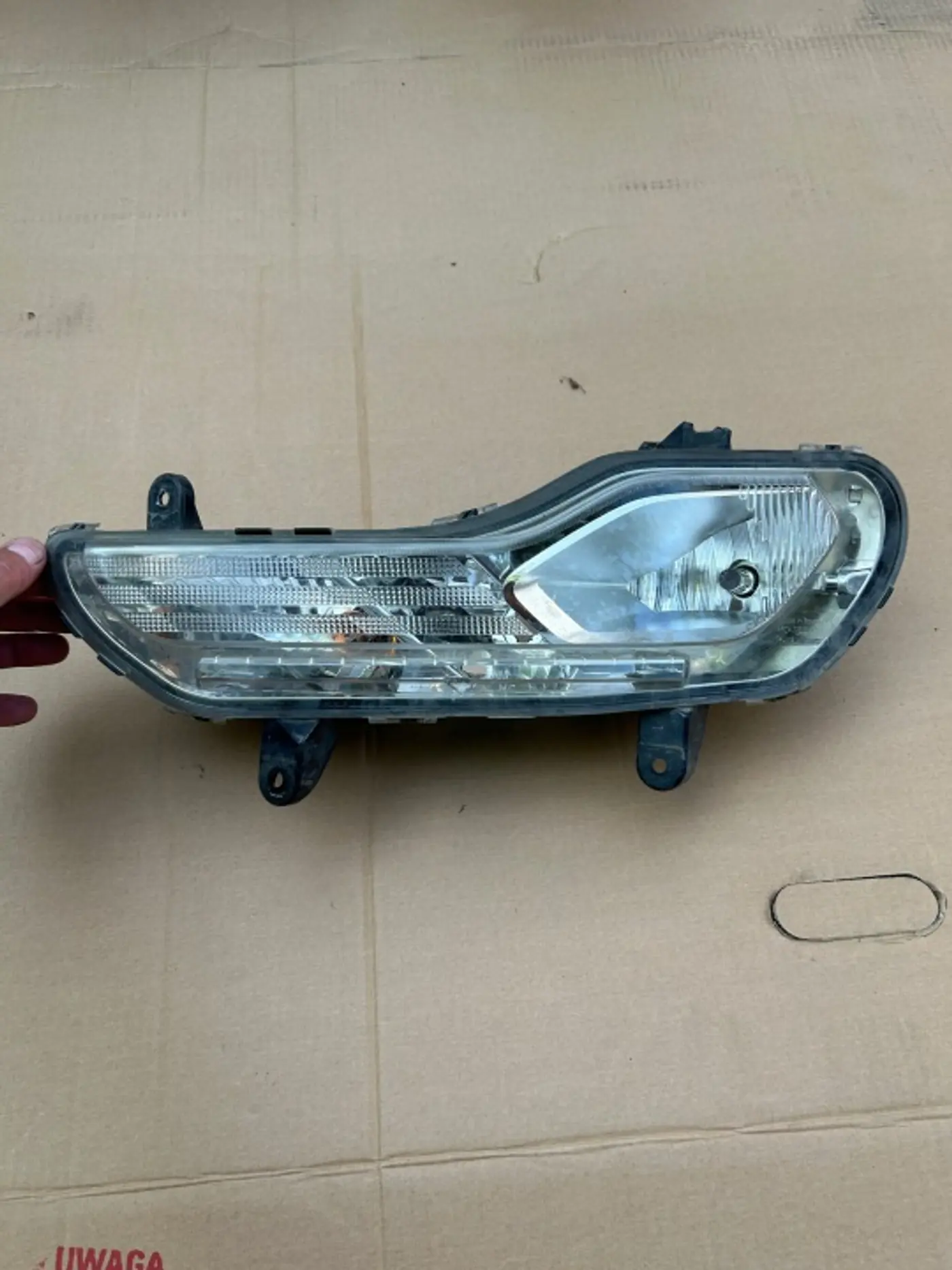 Фара противотуманная левая к Ford Escape 2007