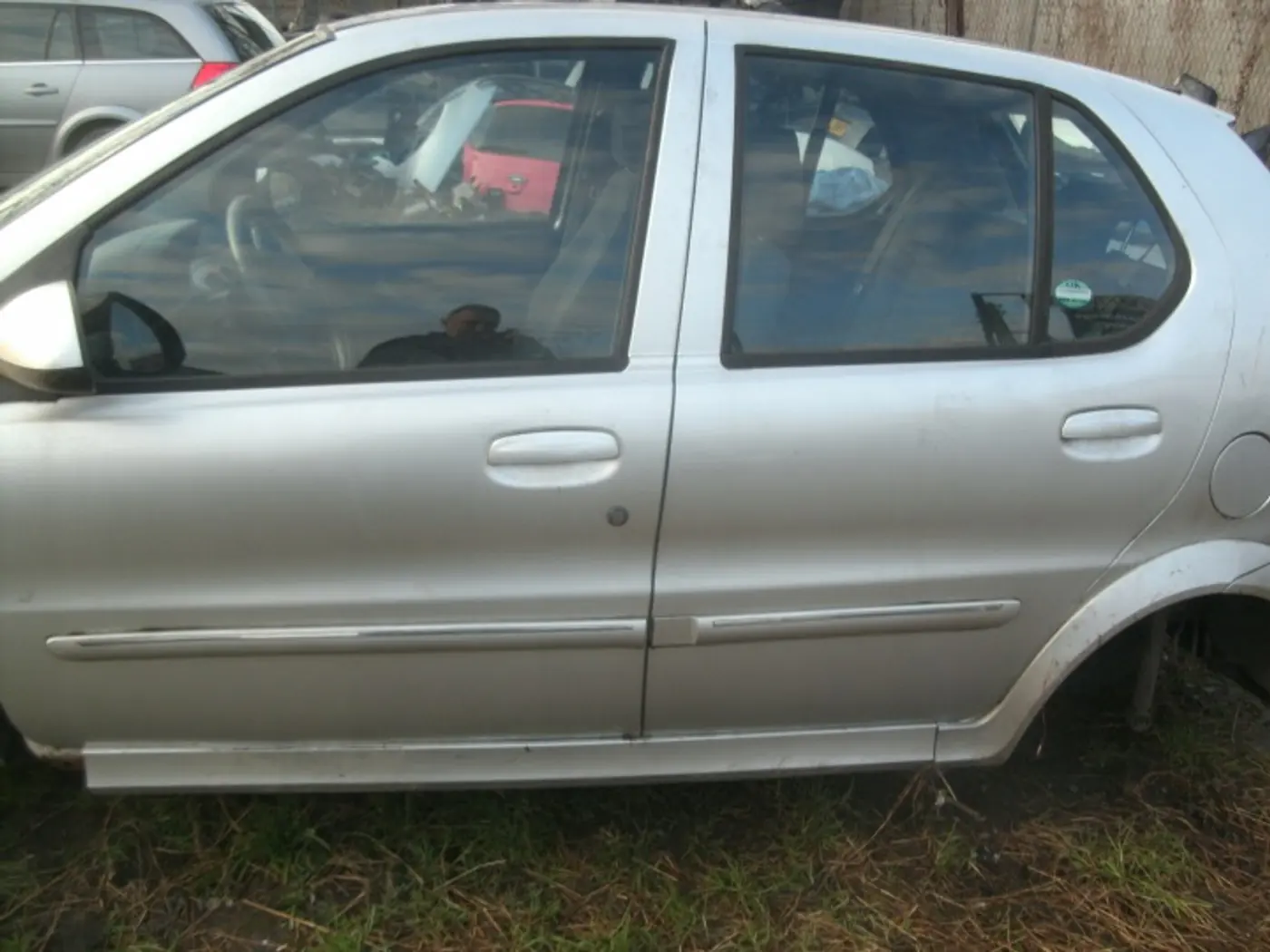 Дверь передняя левая к TATA Indica 2008