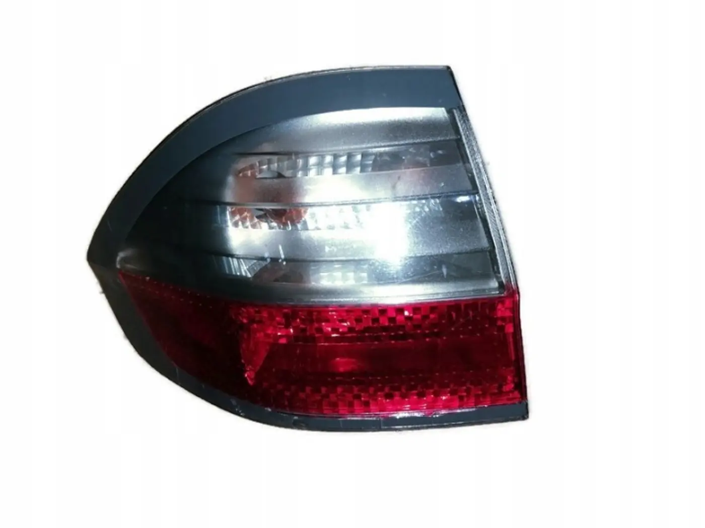 Фонарь задний левый к Ford S-MAX 2006