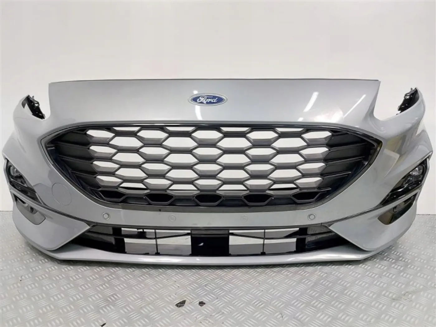 Бампер передний к Ford Escape 2013