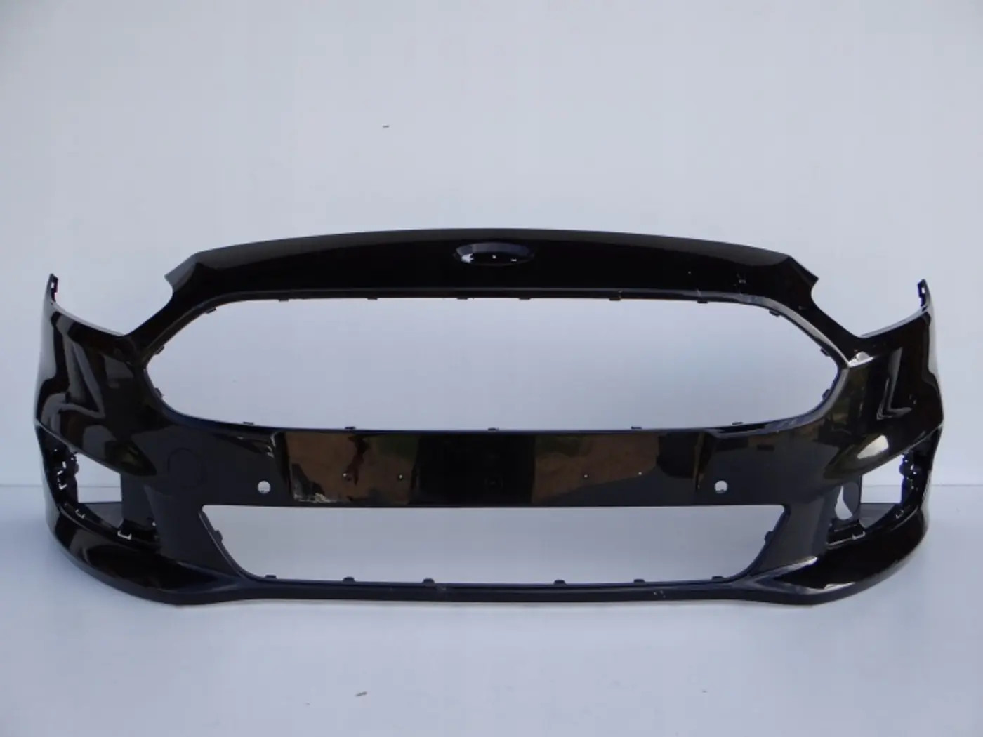 Бампер передний к Ford S-MAX 2015