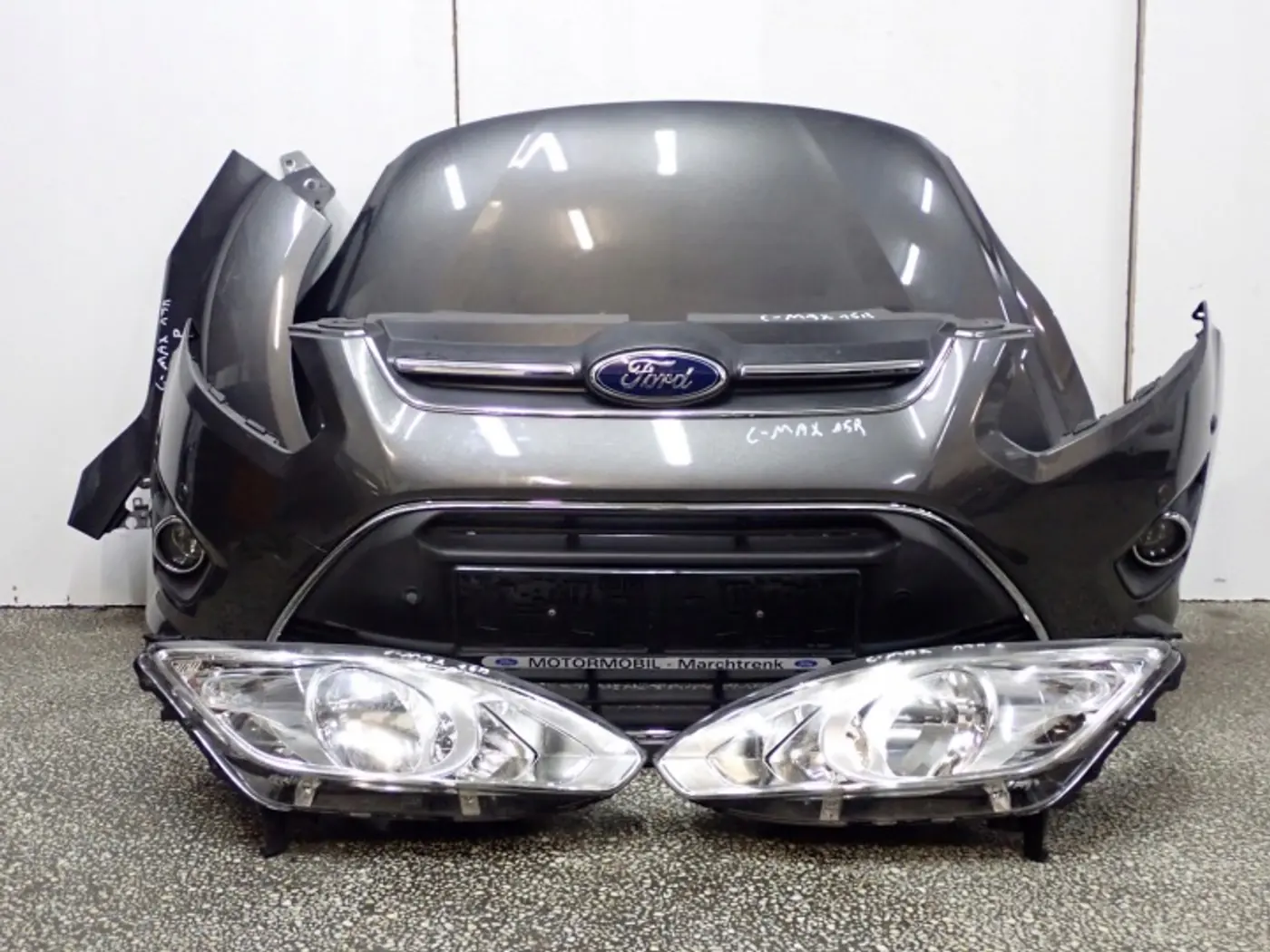 Бампер передний к Ford C-MAX 2010
