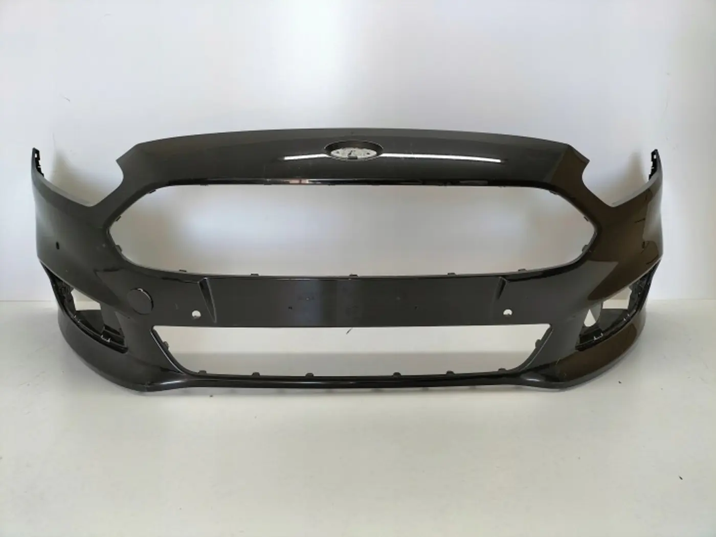 Бампер передний к Ford S-MAX 2015