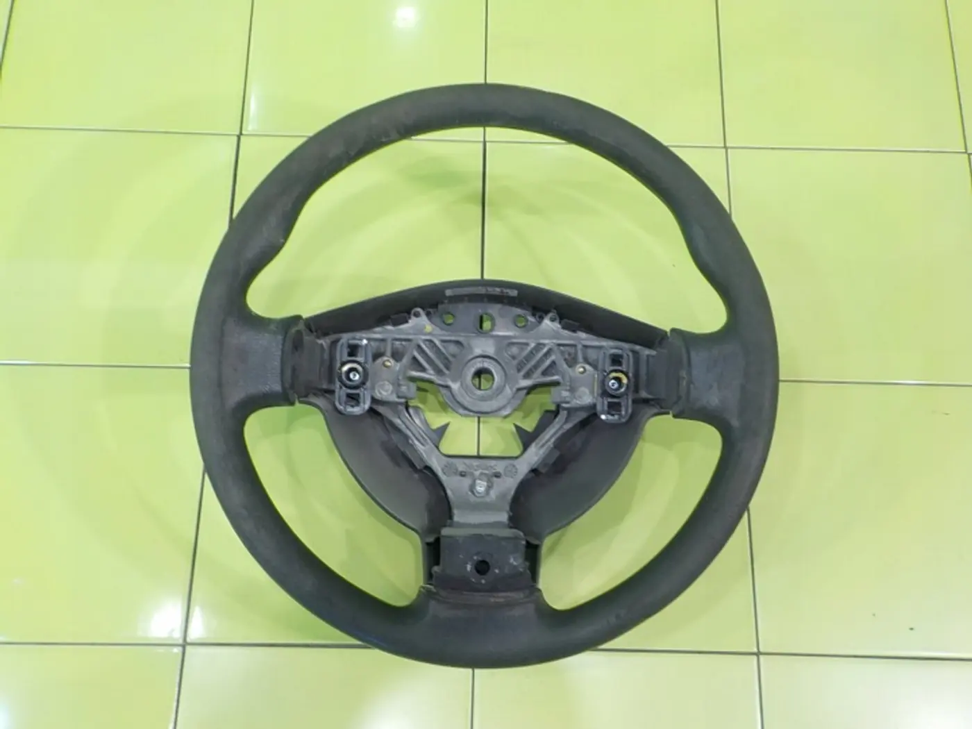 Руль к Nissan NV200 2009