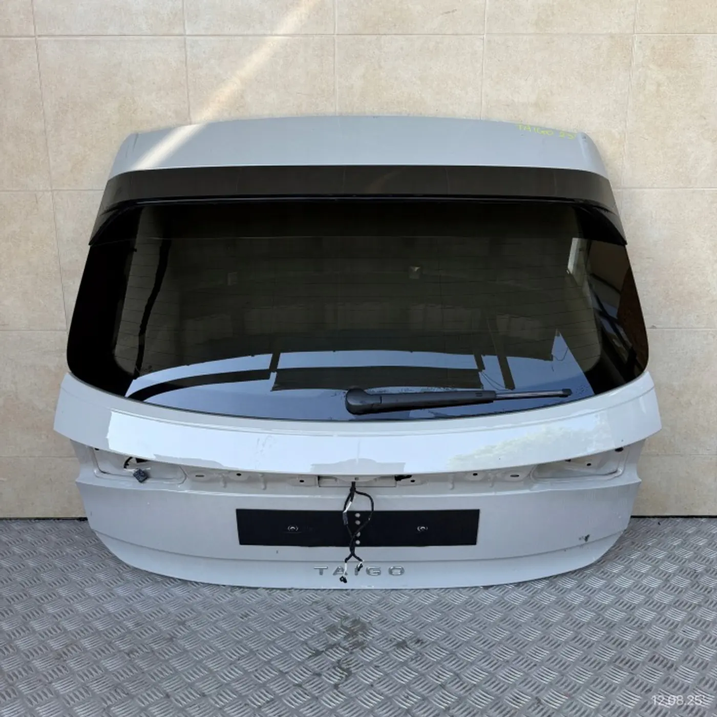 Крышка багажника (дверь 3-5) к Volkswagen Taigo 2021