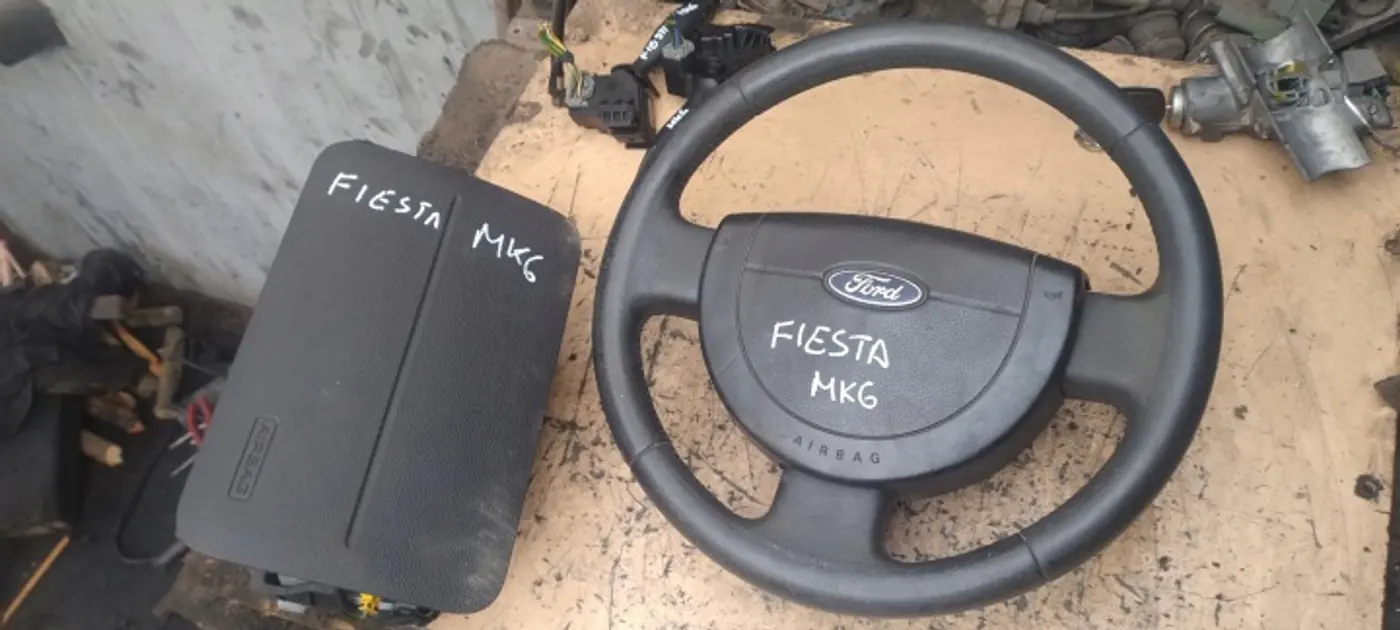 Руль к Ford Fiesta 2001