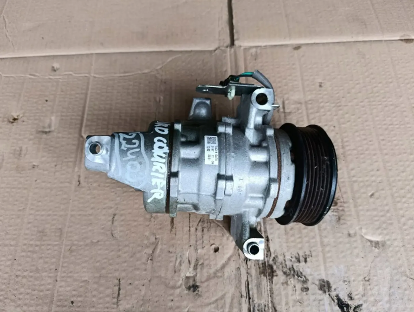 Компрессор кондиционера к Ford Transit 2014