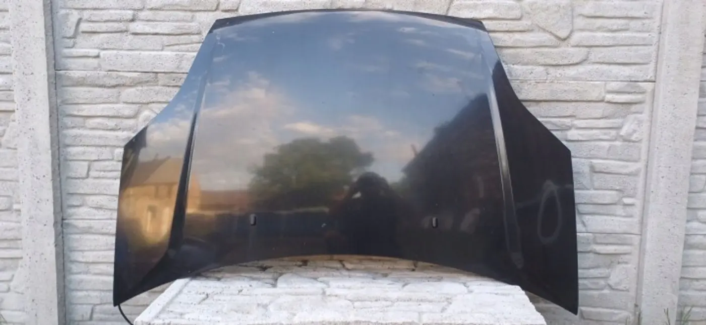 Капот к Ford Fiesta 2001