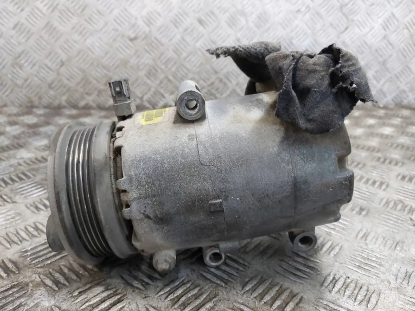 Компрессор кондиционера к Ford C-MAX 2003