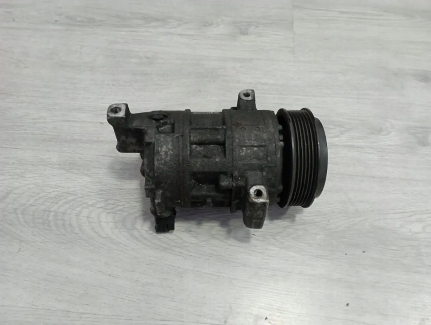 Компрессор кондиционера к Suzuki SX4 2013