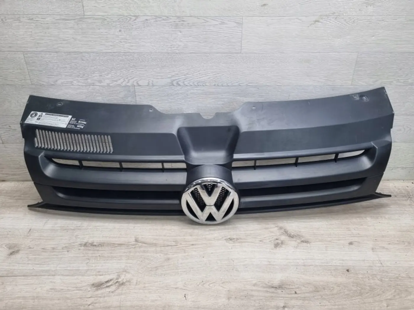 Решетка радиатора к Volkswagen Multivan 2003