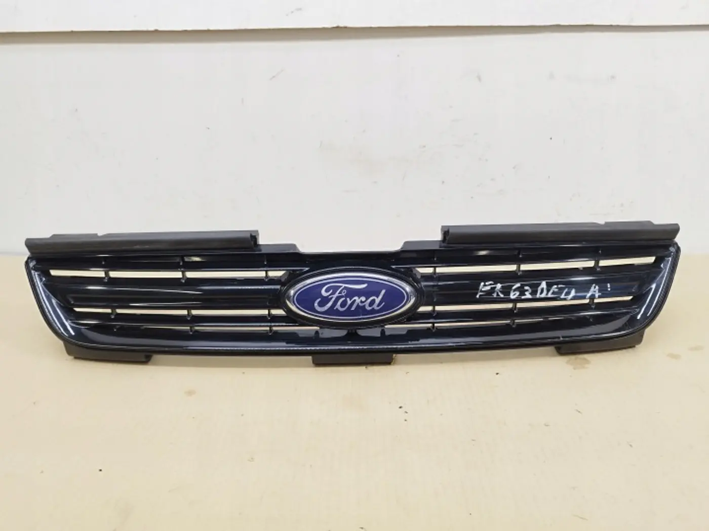 Решетка радиатора к Ford S-MAX 2010