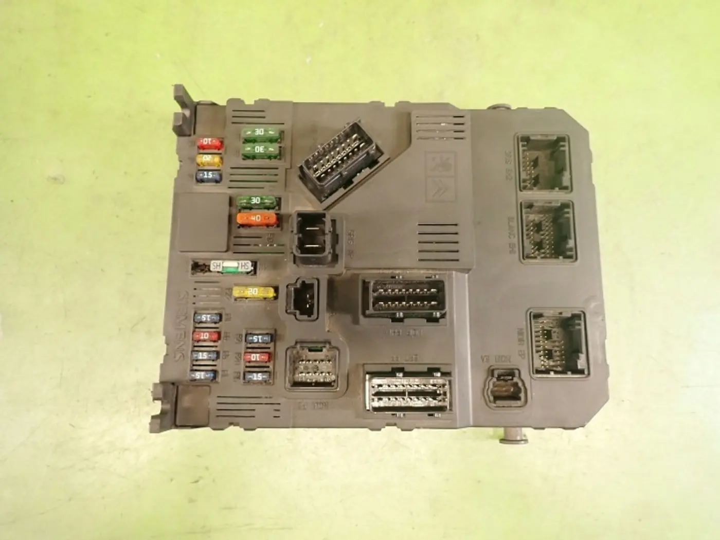 Блок предохранителей к Citroen C2 2003