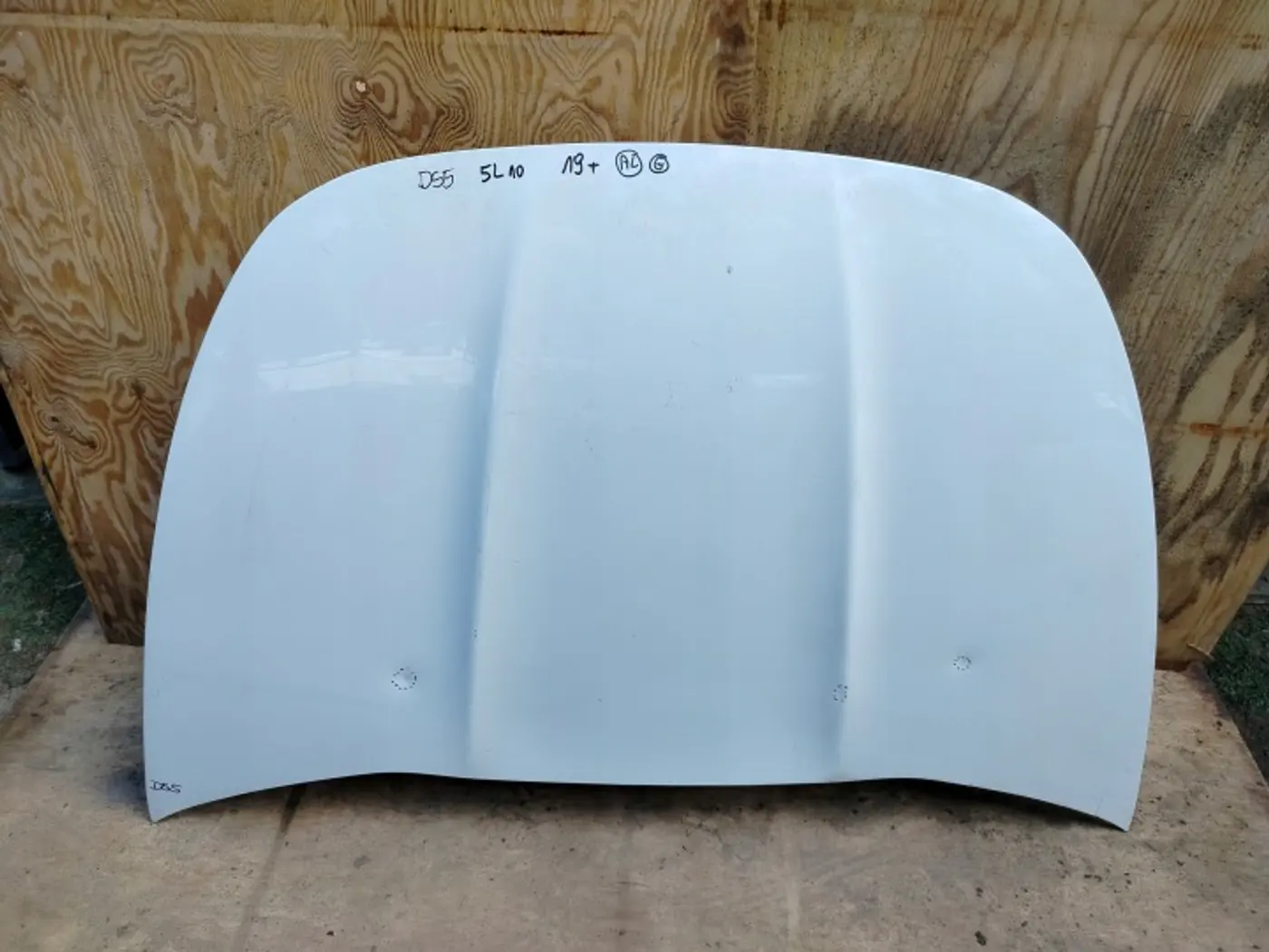 Капот к DS 5 2015