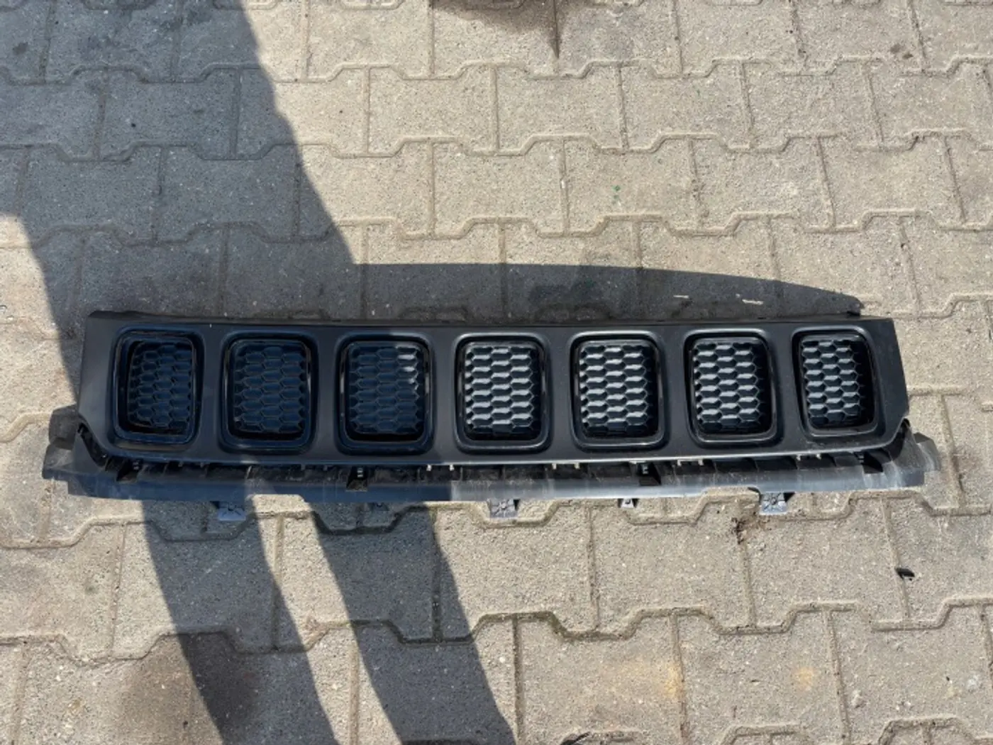 Решетка радиатора к Jeep Compass 2017